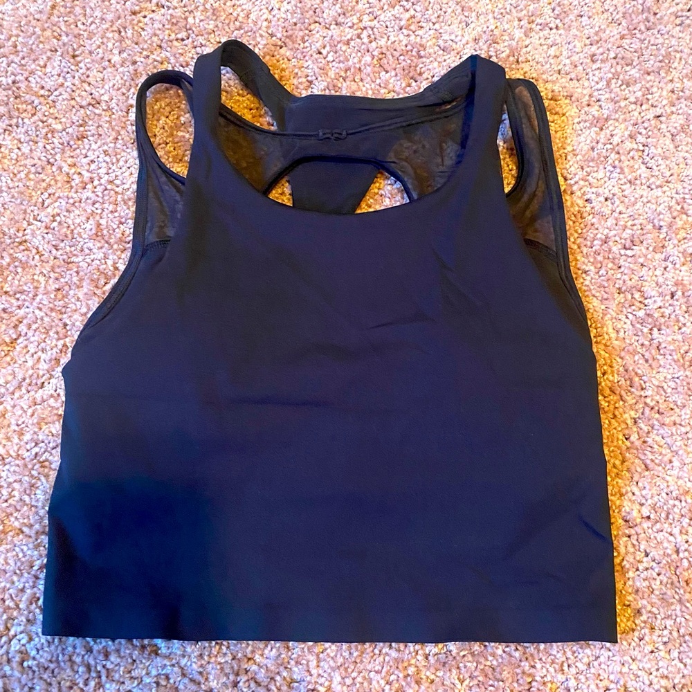 Lululemon tank top in excellent condition.